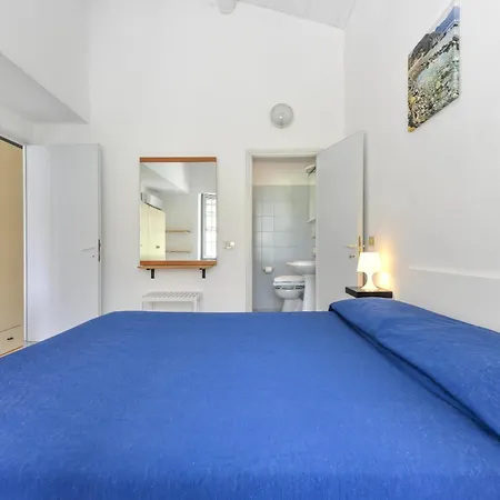 Conti Apartment Lacona