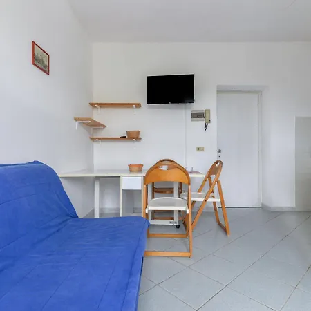 Conti Apartment Lacona