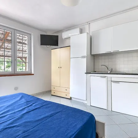Conti Apartment *